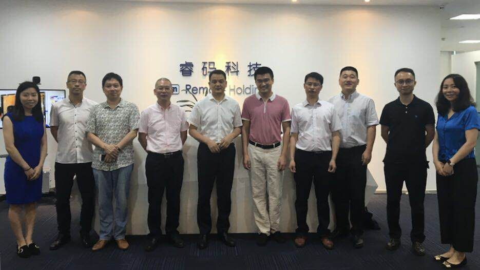 国内外高校力量储备，联合电子科技大学建立人工智能实训基地